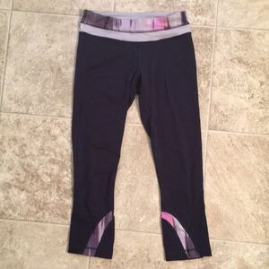 Lululemon run inspire crops